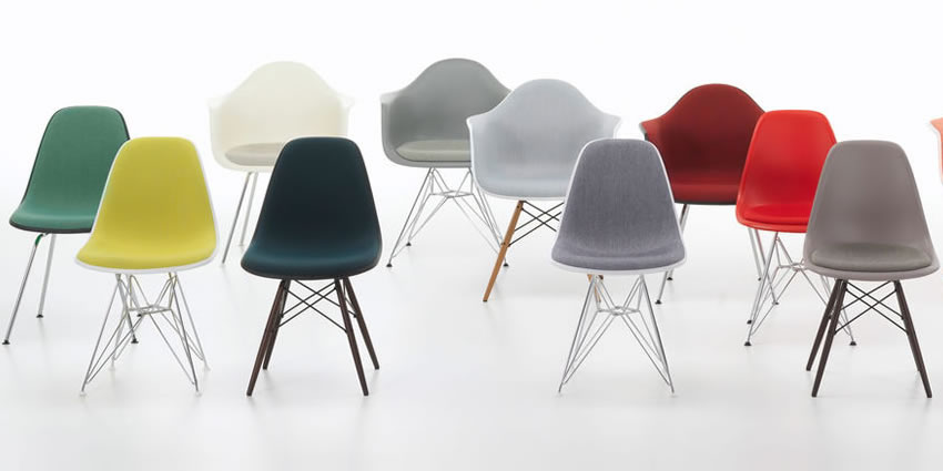 Eames Plastic Side Chair & Armchair Vitra