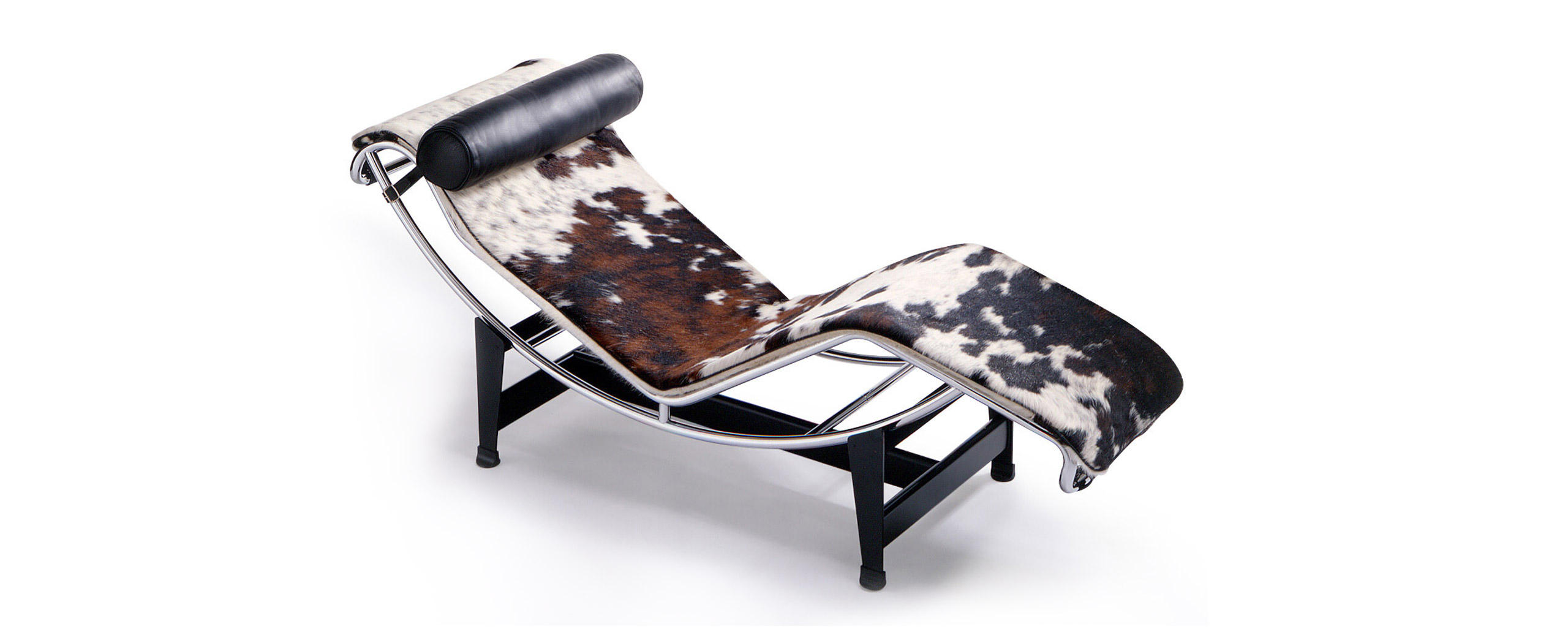 Cassina LC4 Noire Chaise Lounge | Context Gallery