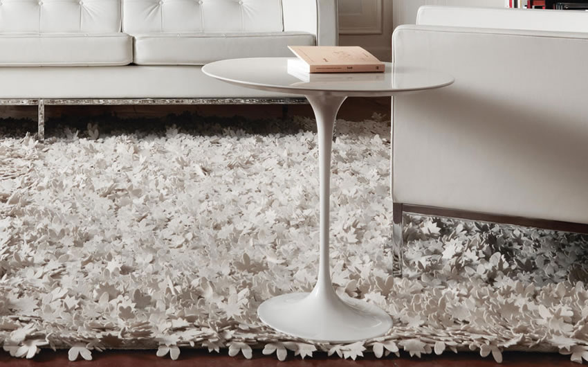 Saarinen low table Knoll International