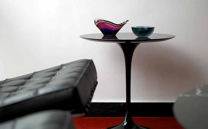 Saarinen Knoll night table