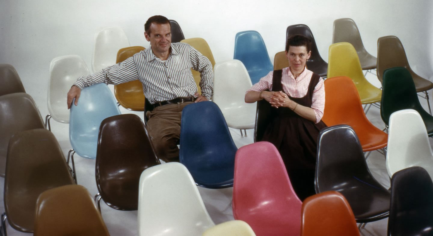 Eames Vitra Fiberglass Chair