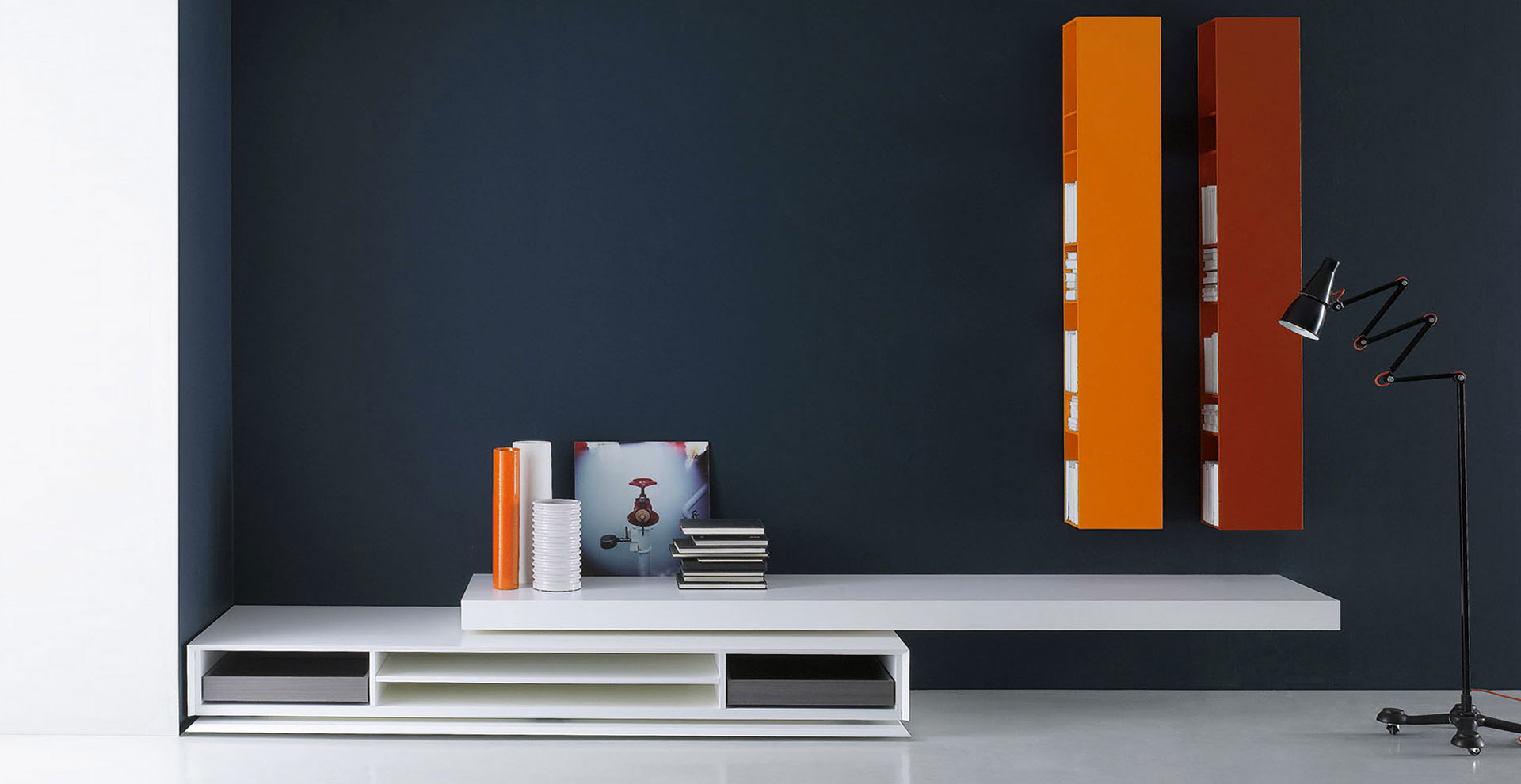 Modern Living TV HI-FI Porro