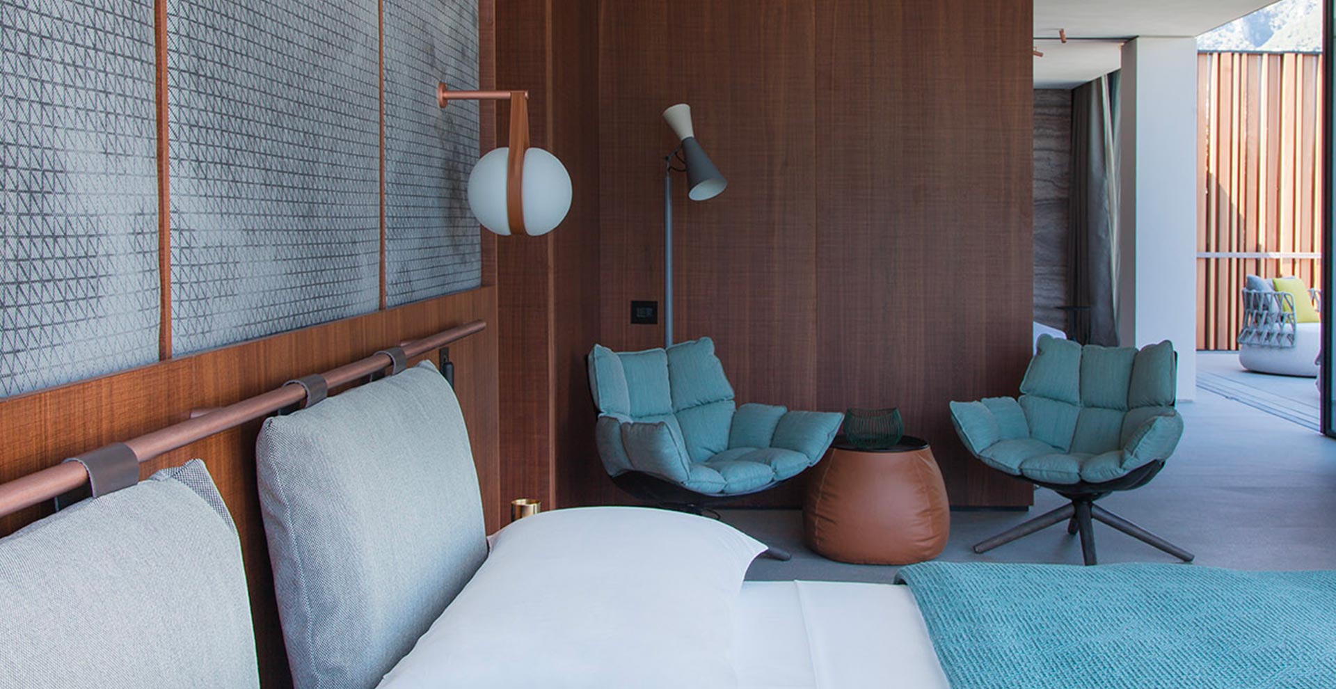 Husk B&B Italia