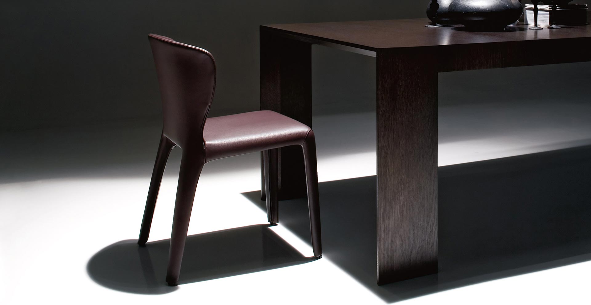 Hola 367 & Hola 369 Cassina