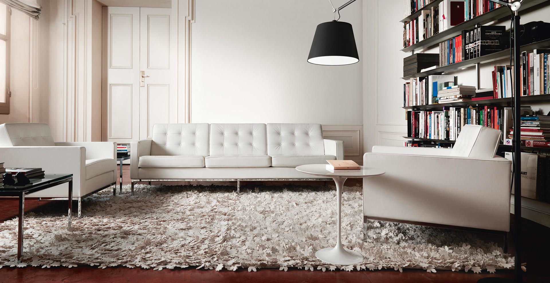 Saarinen low table Knoll