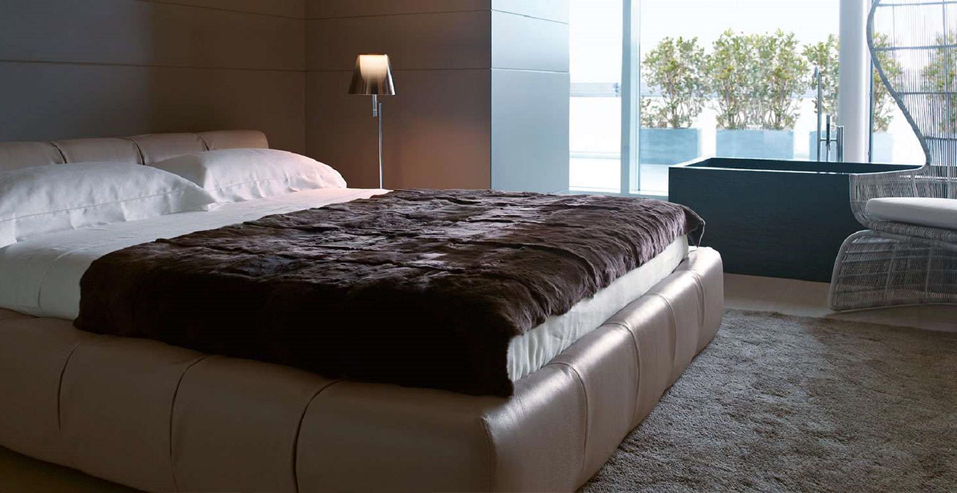 B&B Italia Tufty bed