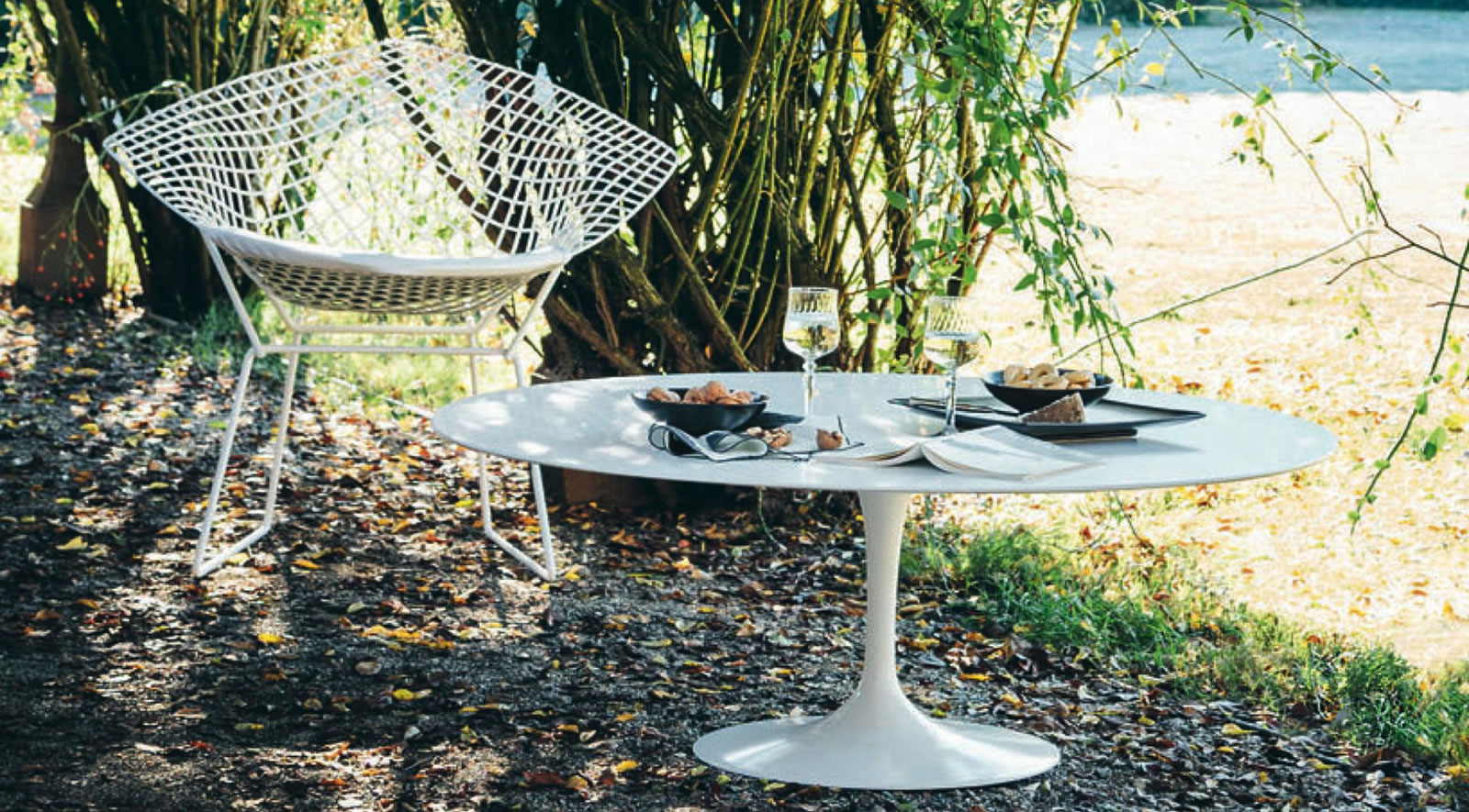 Saarinen Outdoor Knoll Outdoor Saarinen Outdoor Knoll Tables