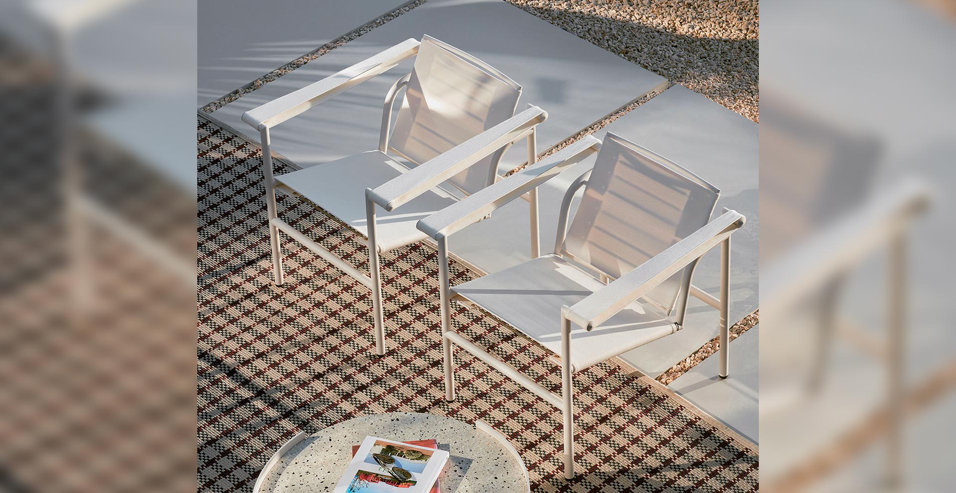 LC1 outdoor Cassina