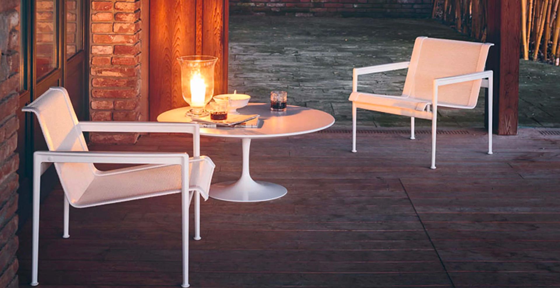 Saarinen outdoor Knoll International