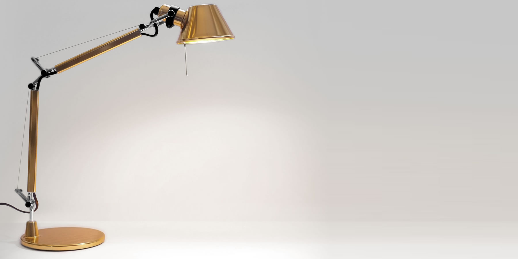 Tolomeo Micro Table Gold Artemide