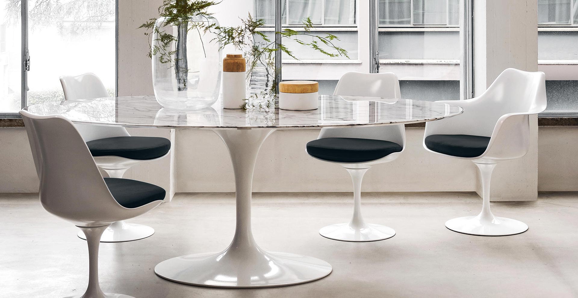 Saarinen Knoll International