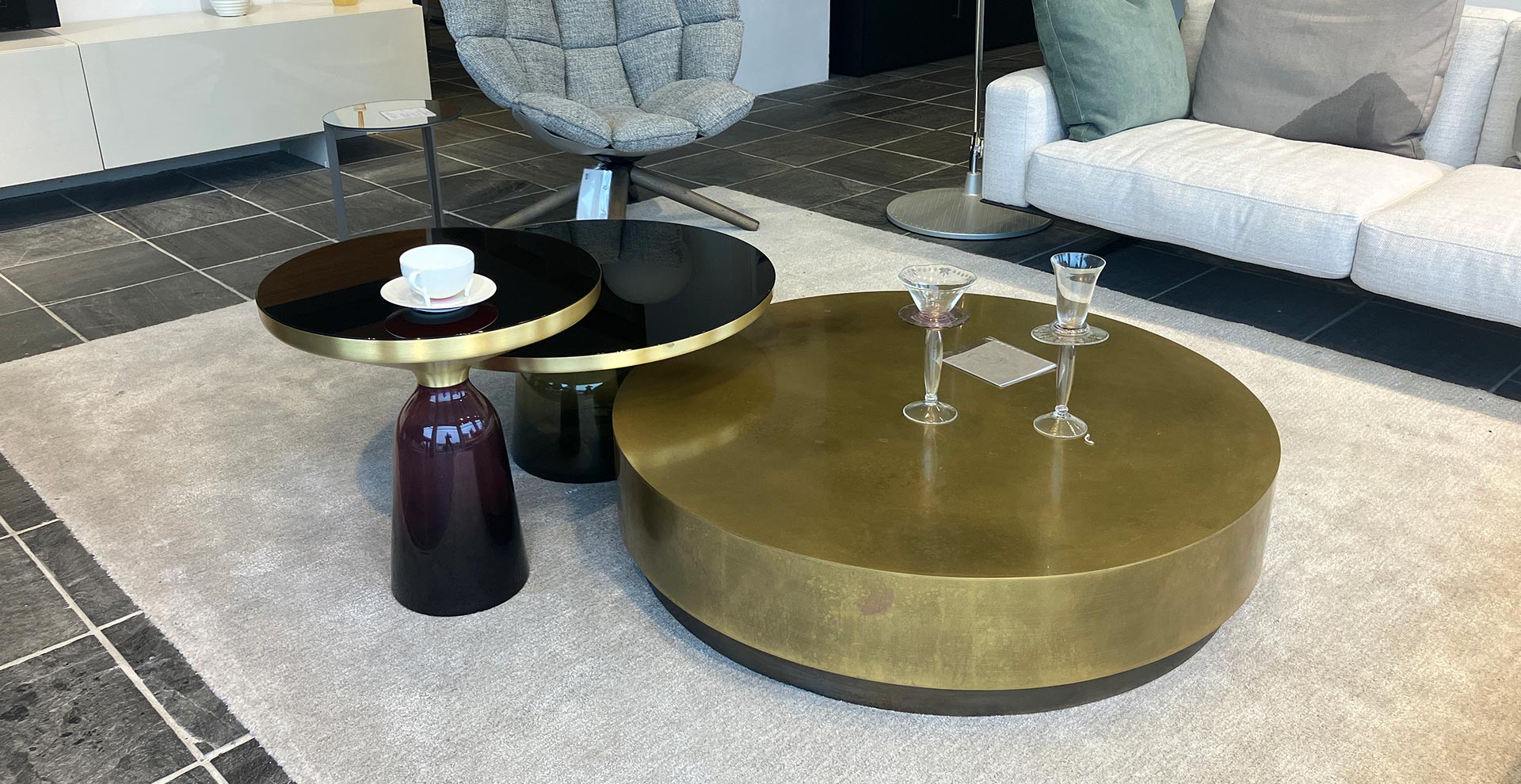 Bell Side Table & Coffee Table Classicon