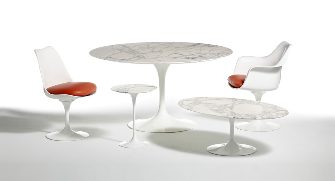 Saarinen low table Knoll International