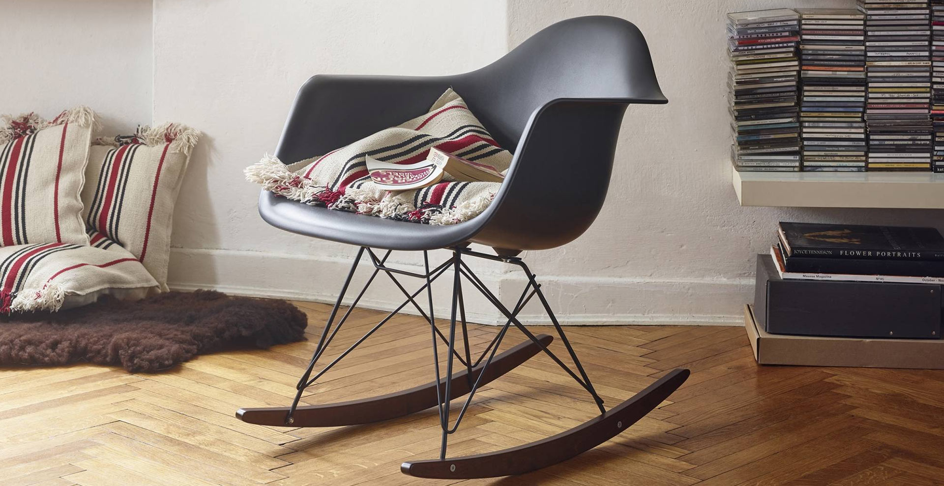 Eames Plastic armchair RAR Vitra