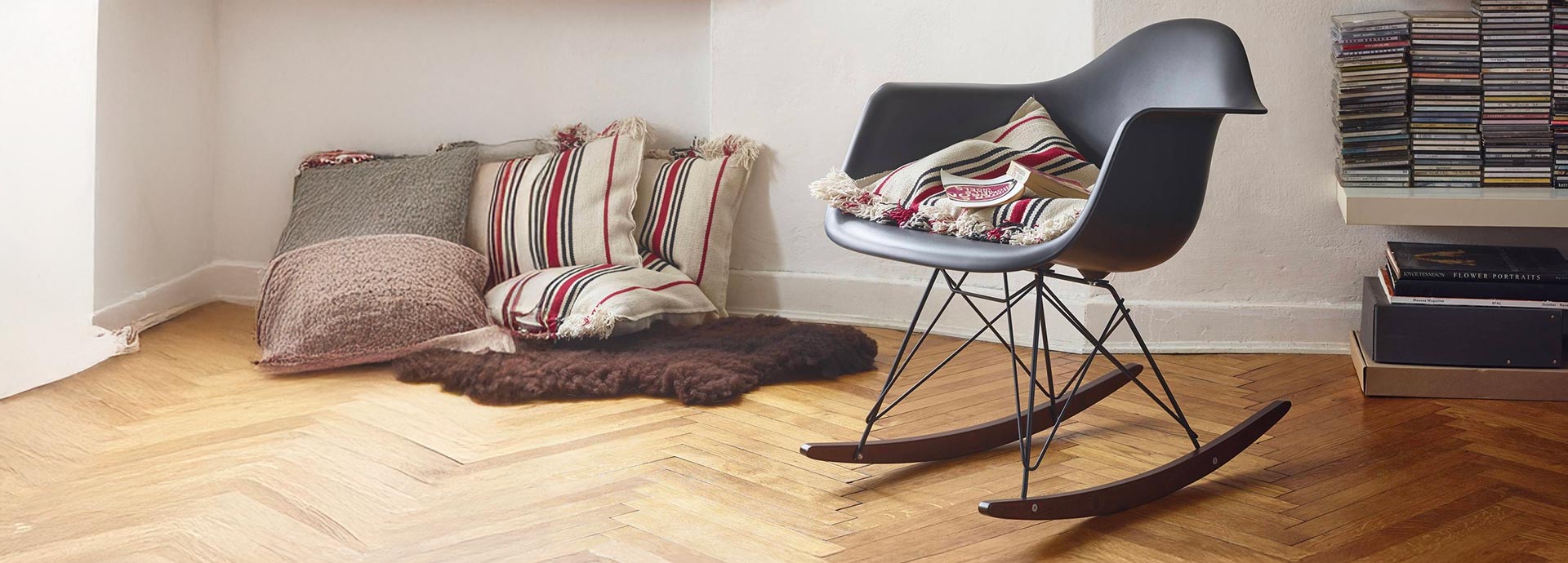 Eames Plastic armchair RAR Vitra