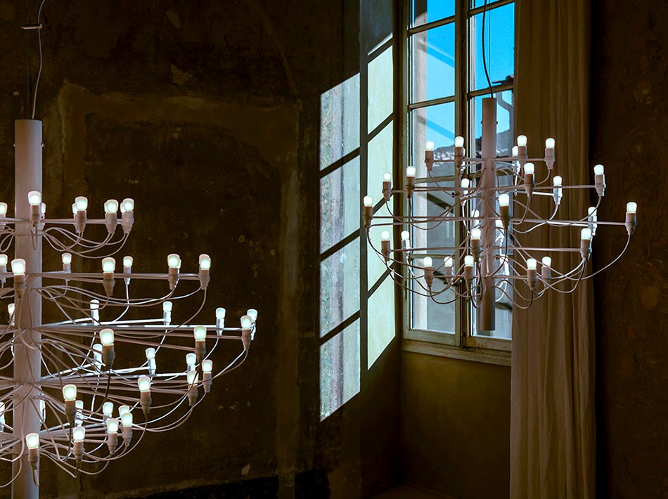 2097/30 Frosted Bulbs Flos