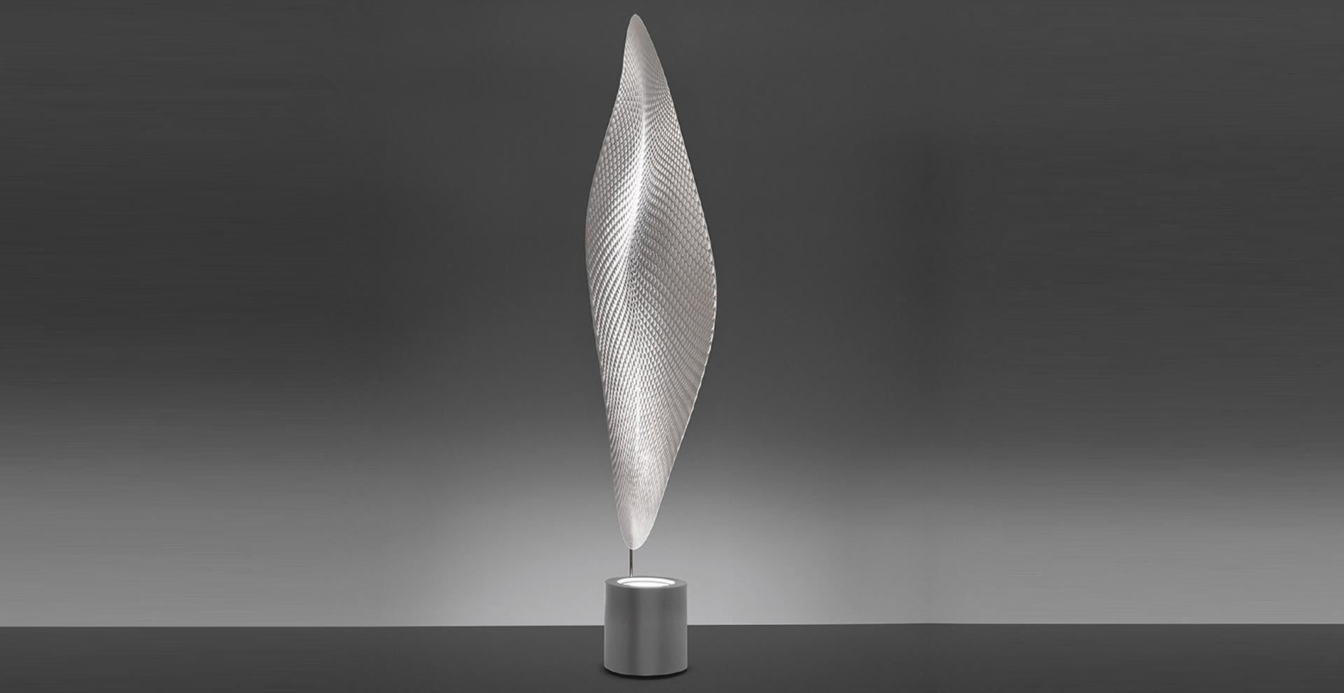Cosmic Leaf floor Artemide