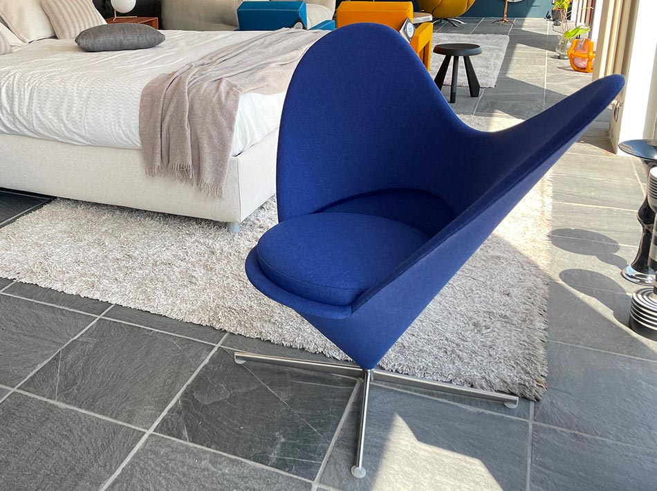 Heart Cone chair Vitra
