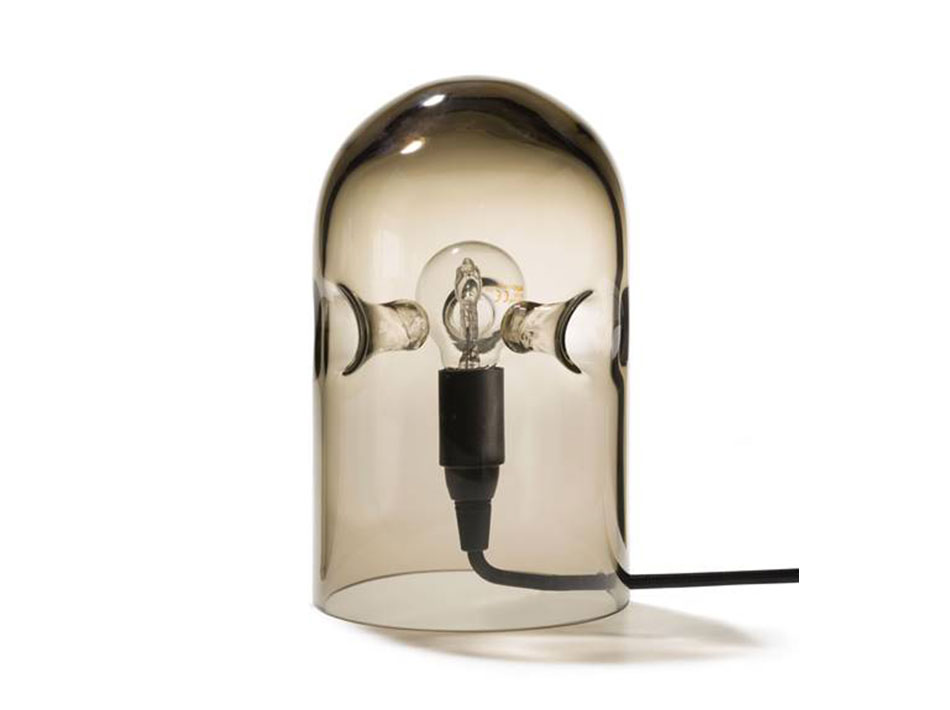 Tripod Smoke Karakter by Cassina