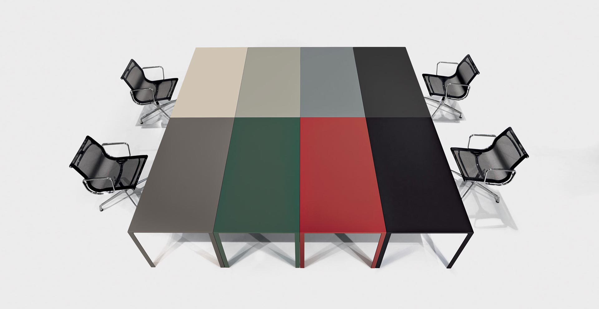 Less Unifor by Molteni