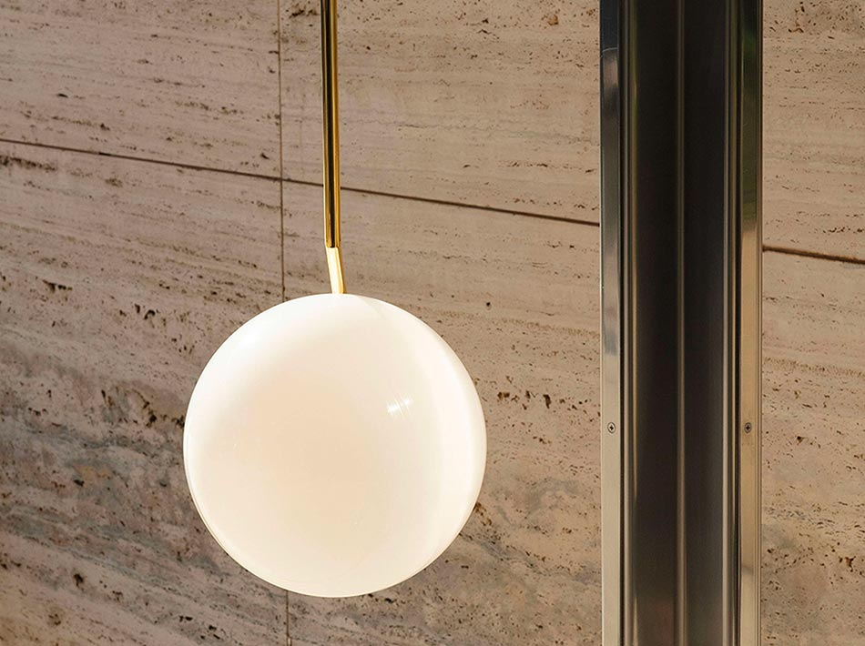 IC S2 10 Anniversary Flos