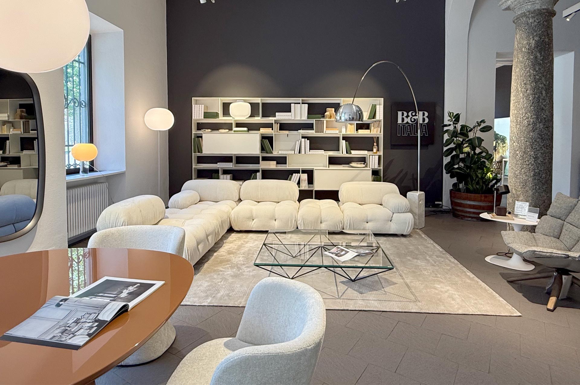 旗艦店 B&B ITALIA COMO - Gerosa Design