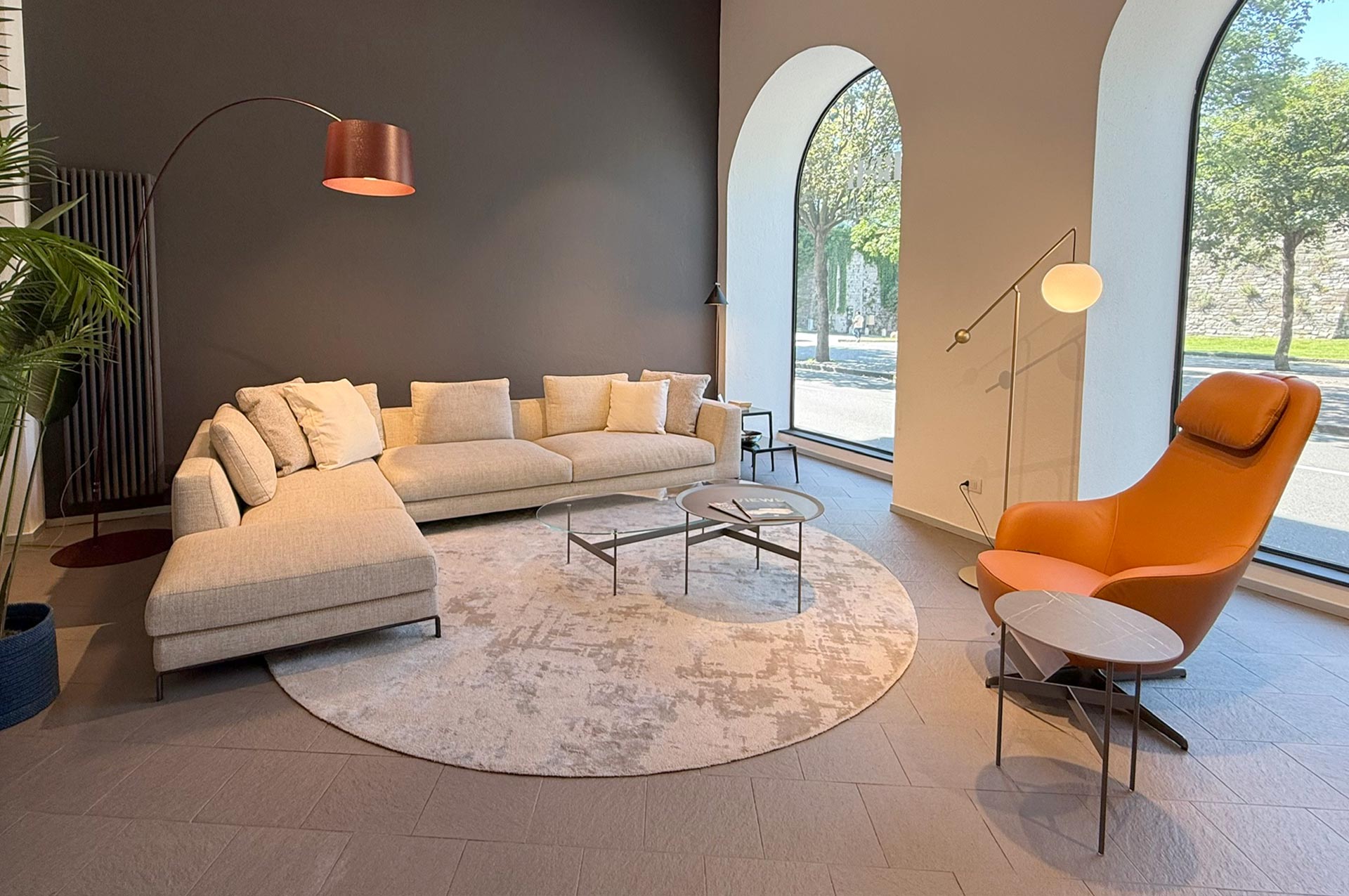 旗艦店 B&B ITALIA COMO - Gerosa Design